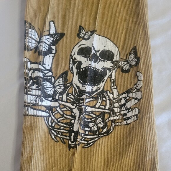 Boohoo Man 2 Tone Brown ' Skull Leg Print ' Corduroy Jeans (32) - Picture 8 of 11